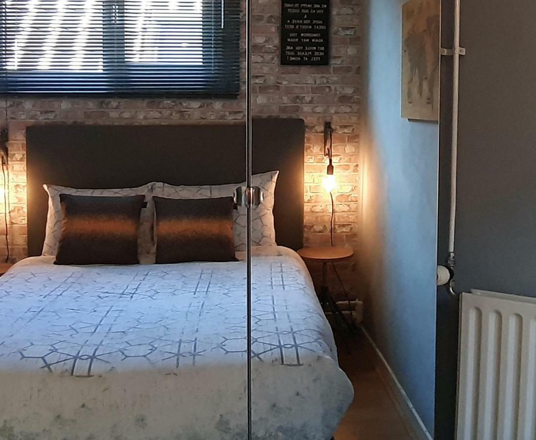 Historic City Centre Apartment 's-Hertogenbosch  ภายนอก รูปภาพ